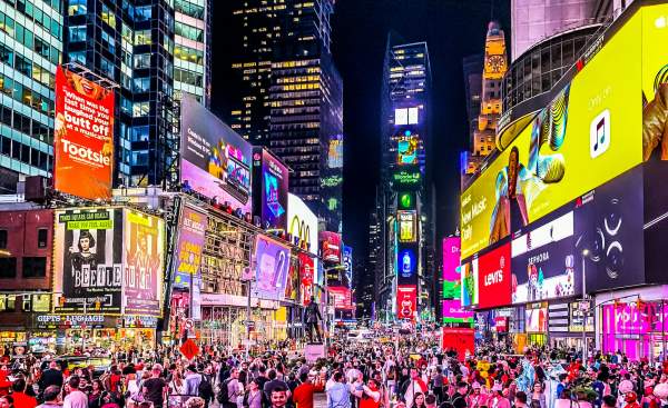 The History of Times Square: From Gritty to Iconic