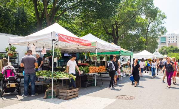 7 Outdoor Markets to Visit in NYC