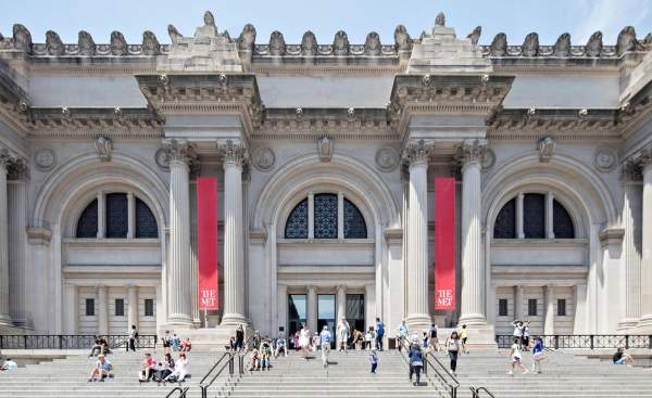How to Explore the Metropolitan Museum of Art in 2 Hours (A Stress-Free Guide)