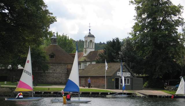 Bisham Abbey Sailing