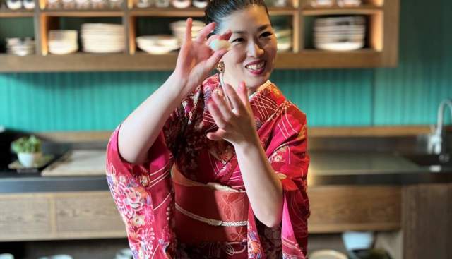 Japanese lady showing cooking experience