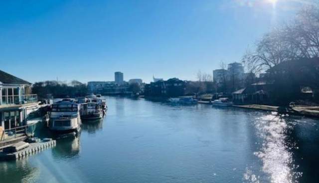 Looking along the River Thames from Caversham Bridge, Reading