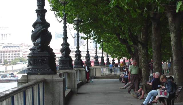 River side communities