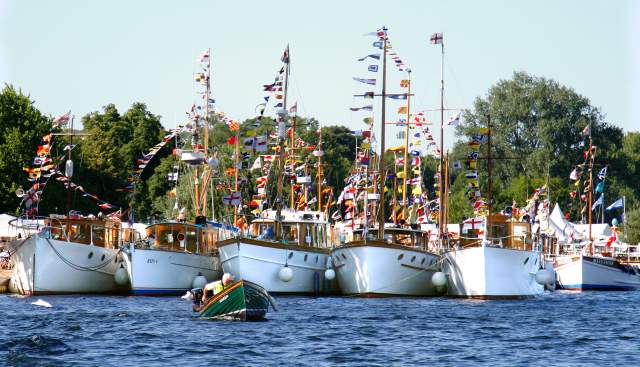 Thames Traditional Boat Festival