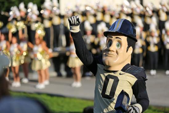 Top 10 Reasons to Be a Boilermaker