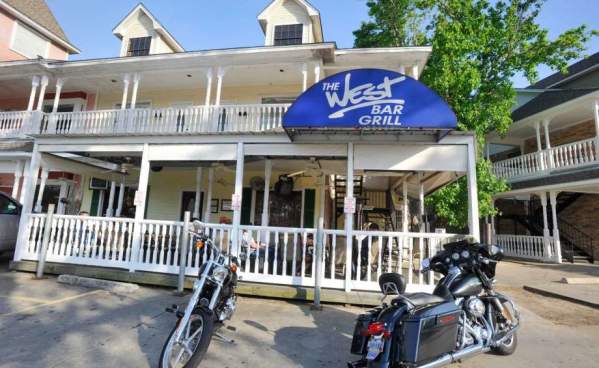 The West Bar & Grill