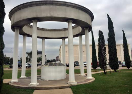 Italian American Society Piazza