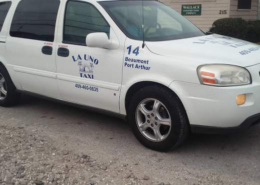 La Uno Taxi Tow & Limo Service