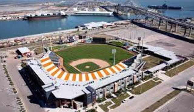 Checking in from Whataburger Field, SHOOT IT!!!! : r/Astros