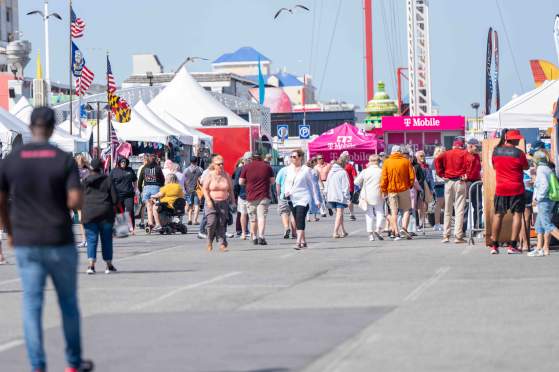 Springfest Travel Itinerary: Make the Most of the Music, Food, & Art