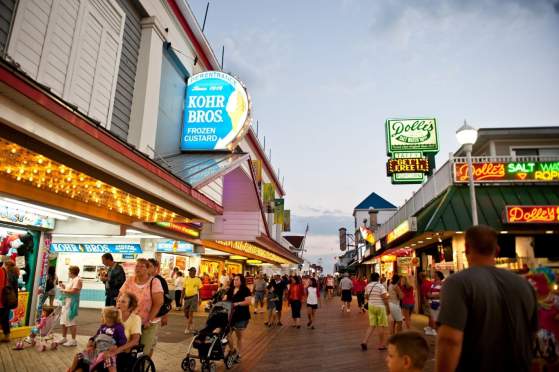Millennial Mom’s Guide to Holiday Shopping in OCMD