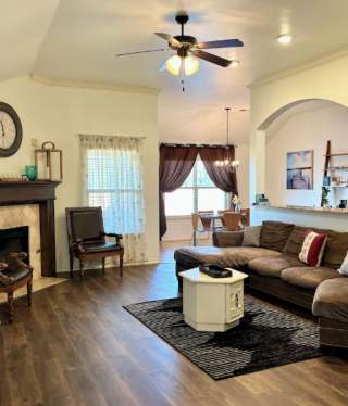 Beautiful Cozy Edmond Home - 4bed 2bath