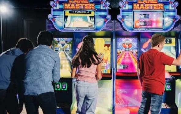 No Upside Down Required: An ’80s Nostalgia Day Trip in Clarksville