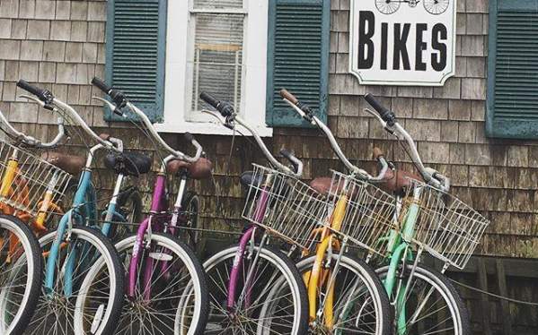 Biking Block Island in Summer: Routes, Stops & Safety Tips