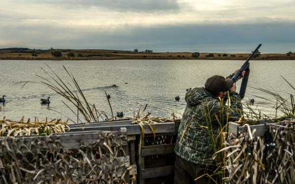 Fall Cast & Blast in Devils Lake: The Ultimate North Dakota Experience