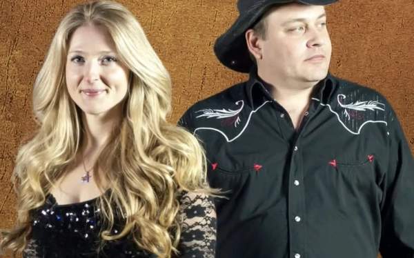 Lakefront Concert - GRIT N GRACE ACOUSTIC DUO