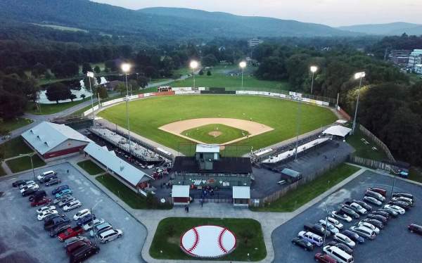 Oneonta Outlaws Baseball Club and GAMES