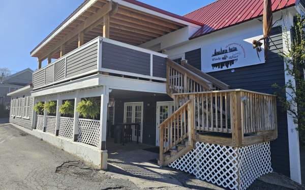 Windy Blues VR Experience and Restaurant