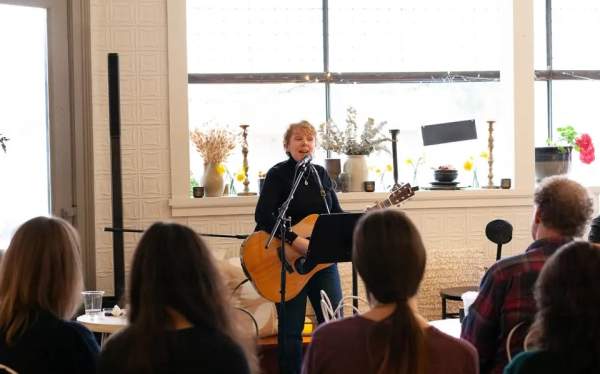 Finding Your Voice with Sara Albright
