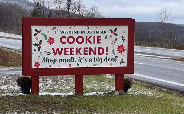 Holly Jolly Weekend/Cookie Weekend
