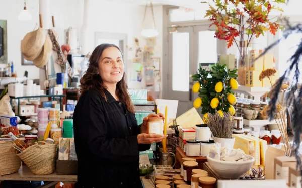 Artist in Residence: Erica Bradbury of Species by the Thousands