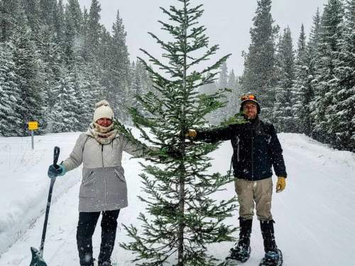 Grand Lake's 2023 Holiday Planning Guide