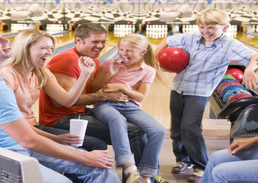Strike & Spare - Family Bowl
