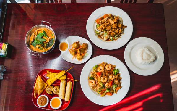 Eat Around The World In Etown