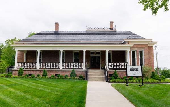 Exterior of David May House in Downtown Elizabethtown, Kentucky