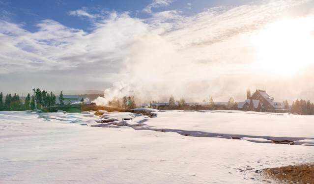 Your Winter Guide to Yellowstone National Park
