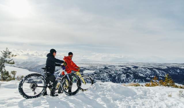 How to Enjoy Wyoming’s State Parks in the Winter