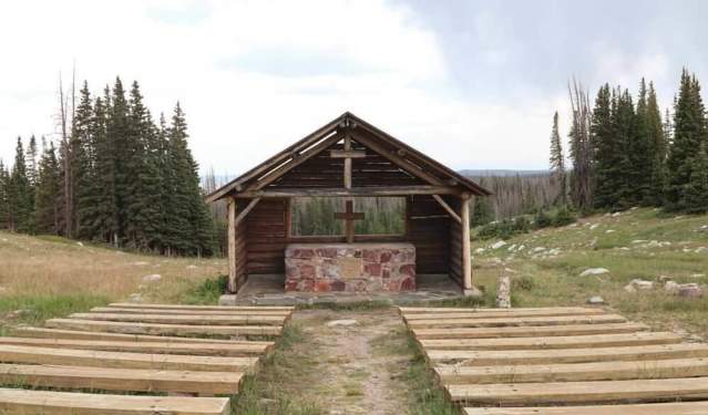 8 Best Spots for a Wyoming Elopement