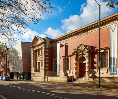 photo of the extrerior of the Glynn Vivian Art Gallery