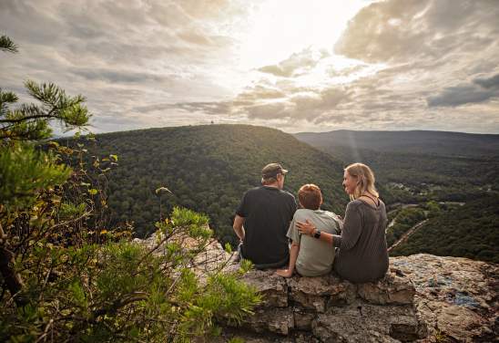 Family on Wills Mountain - Cumberland MD - Switzerfilm
