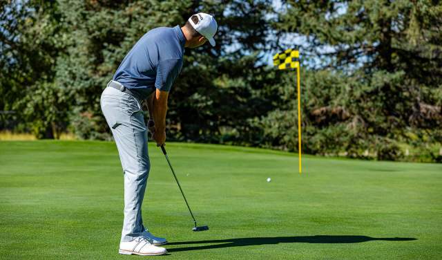 5 Extraordinary Places to Golf in the Cowboy State