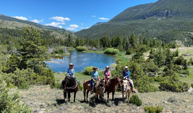A First-Timer's Guide to a Wyoming Dude Ranch Stay