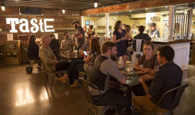 The Ultimate Guide to Top 8 Whiskey Distilleries in Wyoming