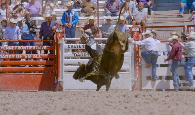 Cowboys, Rodeos & Fun: Exploring the Wild West of Cheyenne Frontier Days - Howdy Neighbor S1 E2