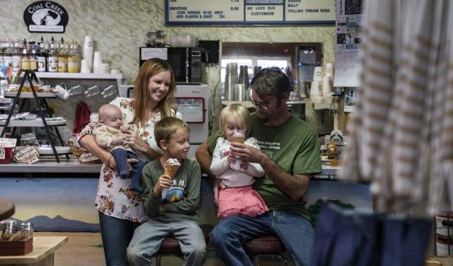 13 Cool & Kid-Friendly Restaurants in Wyoming