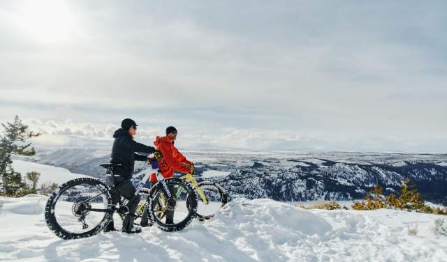 How to Enjoy Wyoming’s State Parks in the Winter