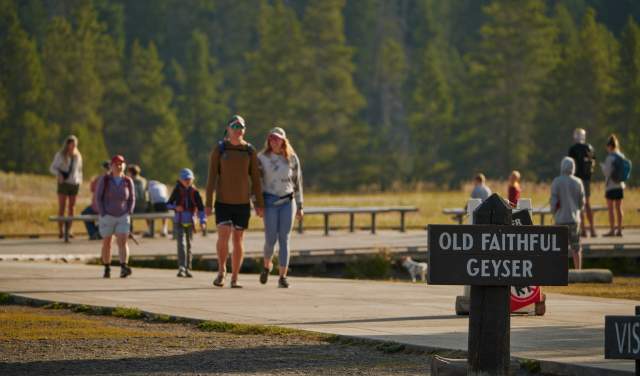 Top 12 Things to Do in Yellowstone National Park