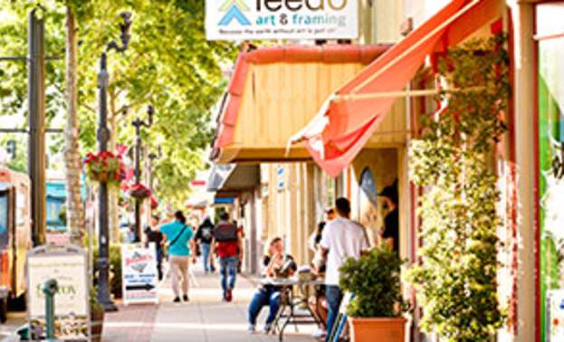 Downtown live