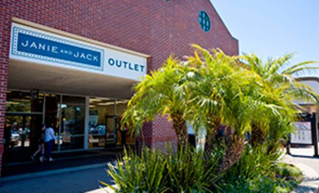 Gilroy Premium Outlets