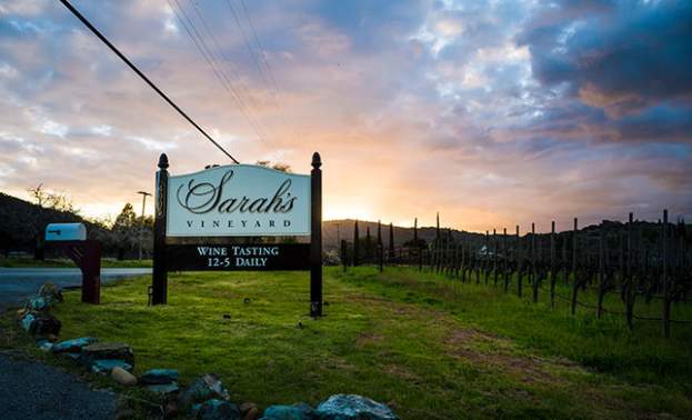 Sarahs Vinyard Sign