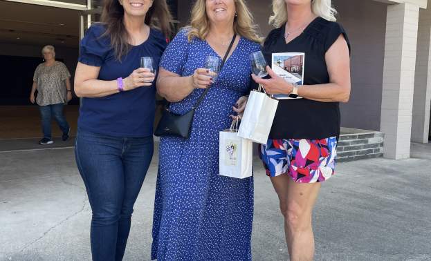 Wine and Art Stroll ladies