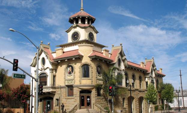 Old City Hall Restaurant