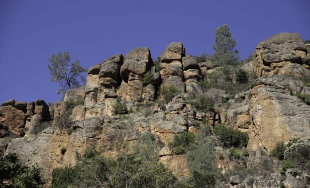 Pinnacles East Entrance Station