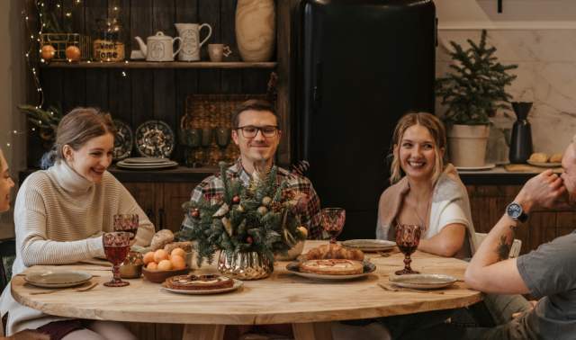 Holiday Dining Guide