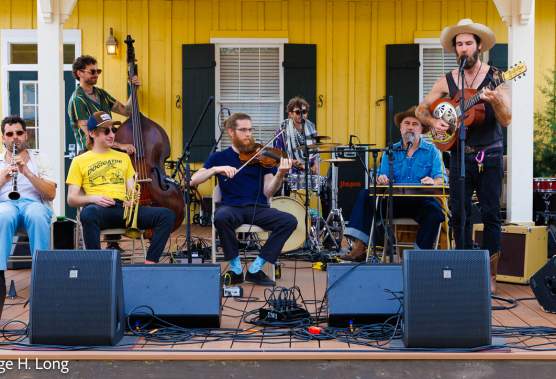 Spring Festivals on The Northshore: Music, Food and Art in Bloom