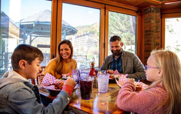 Where to Eat on Mother's Day in Gatlinburg, TN